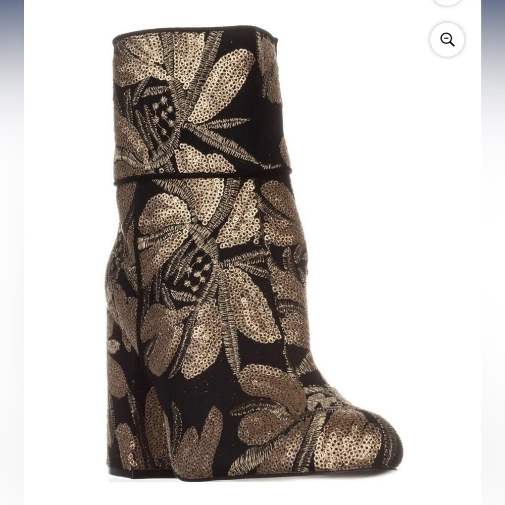 NWOT Steve Madden Goldie Gold Sequin Floral Ankle Boots 7.5 Block Heel $139